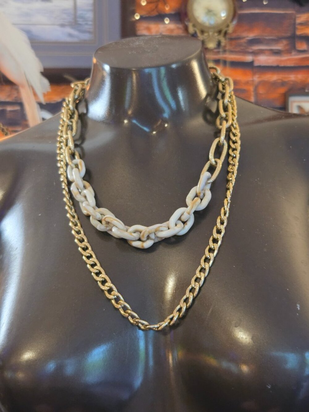 Vintage Chunky Long Gold Tone Cream Brown Link Chain Necklace UNIQUE! **READ**